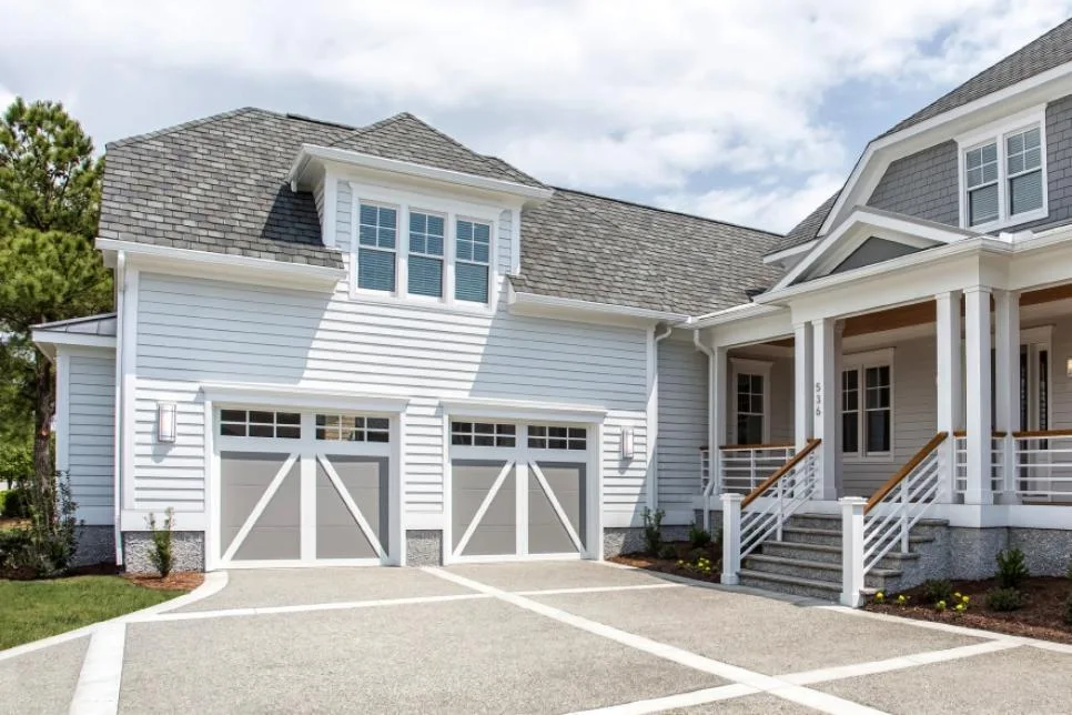 Driveway and Garage in Dallas